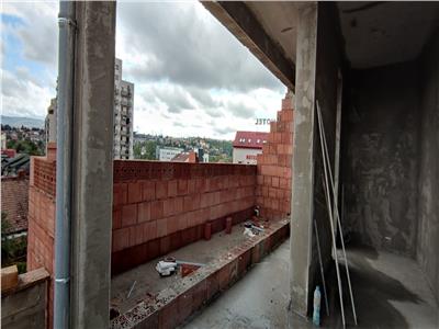 0 % COMISION! Unitate duplex in Dambul Rotund, 120 mp utili, terase, curte 200 / 250 mp, panorama asupra orasului!