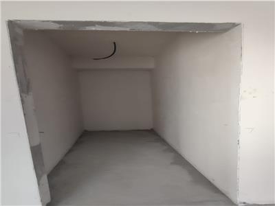 Apartament cu 3 camere semifinisat 58.5 mp plus 2 terase 15 mp.