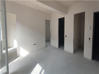 Apartament cu 3 camere semifinisat 58.5 mp plus 2 terase 15 mp.