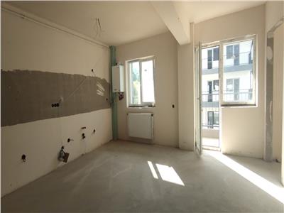 Apartament cu 3 camere semifinisat 58.5 mp plus 2 terase 15 mp.