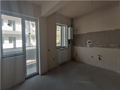 Apartament cu 3 camere semifinisat 58.5 mp plus 2 terase 15 mp.