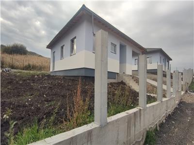Casa individuala pe un nivel, Su 114 mp, Sc 164 mp, S teren 700 mp semifinisata.