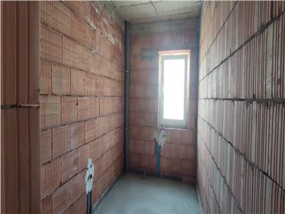 Unitate duplex semifinisata 120 mp pe teren de 500 mp. Zona Corusu.