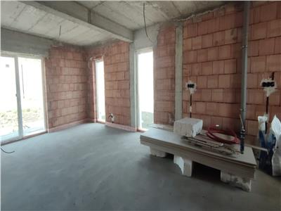 Unitate duplex semifinisata 120 mp pe teren de 500 mp. Zona Corusu.
