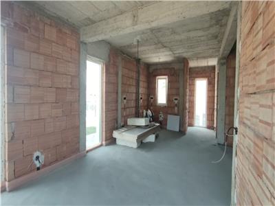 Unitate duplex semifinisata 120 mp pe teren de 500 mp. Zona Corusu.