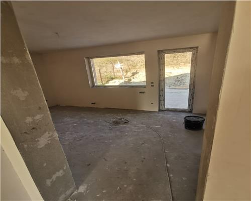 Casa de vanzare 190 mp utili, teren 250 mp in Chinteni semifinisata!!