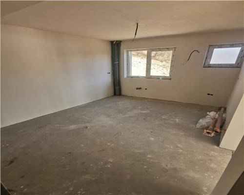 Casa de vanzare 190 mp utili, teren 250 mp in Chinteni semifinisata!!