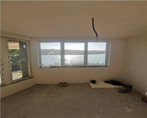 Casa de vanzare 190 mp utili, teren 250 mp in Chinteni semifinisata!!