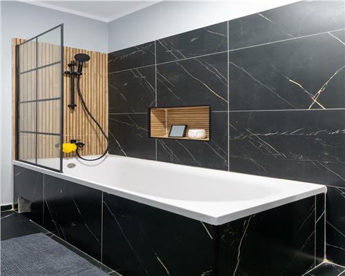 La cheie casa, finisaje si mobilier premium, terasa si gradina in Floresti.