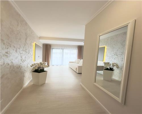 Apartament cu 3 camere, finisaje si mobilier premium 56 mp plus terasa 12 mp etaj intermediar in Floresti! Floresti