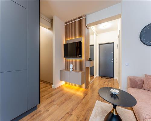 Apartament la cheie lux, living si bucatarie, 2 dormitoare, 1 baie, etaj intermediar!