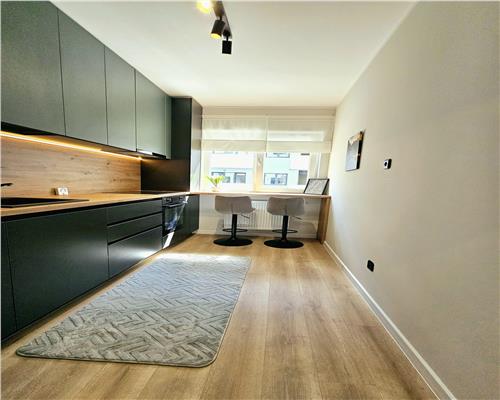 Apartament la cheie cu 2 camere decomandat, dressing si 2 terase!