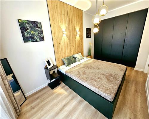 Apartament la cheie cu 2 camere decomandat, dressing si 2 terase!