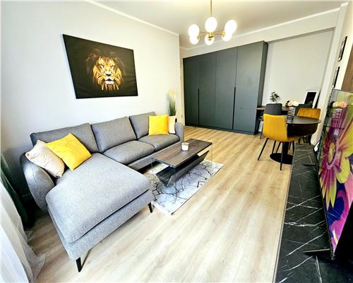 Apartament la cheie cu 2 camere decomandat, dressing si 2 terase!