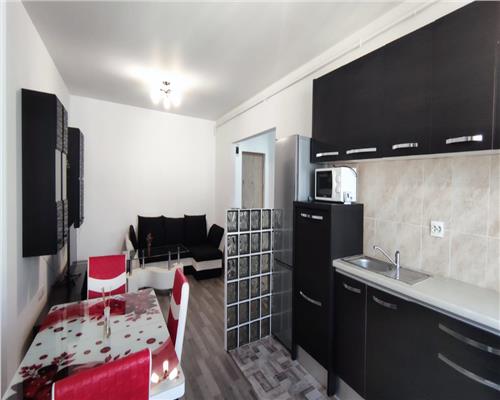 Apartament cu 2 camere 50 mp plus balcon, mobilat si utilat zona Cetatii.