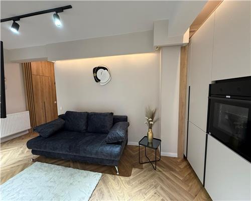 Apartament la cheie, tot nou cu 3 camere plus gradina in Floresti!