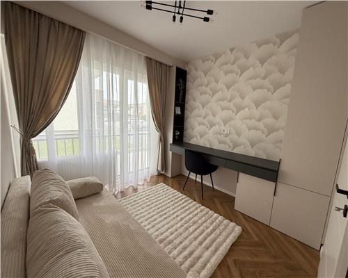 Apartament la cheie, tot nou cu 3 camere plus gradina in Floresti!