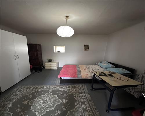 Casa indviduala cu 3 camere, living, bucatarie, 2 bai si mansarda in apropiere de Gherla!