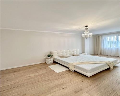 Apartament cu 3 camere la cheie, etaj intermediar, zona Tineretului.
