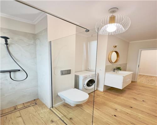 Apartament cu 3 camere la cheie, etaj intermediar, zona Tineretului.
