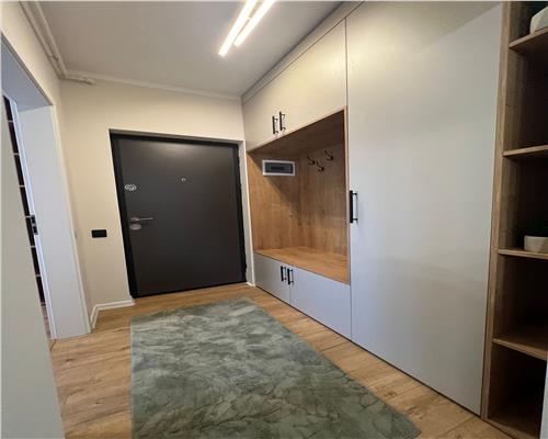 Apartament cu 3 camere lux mobilat si utilat, etaj intermediar in Floresti!