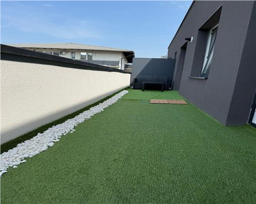 Apartament la cheie cu 3 camere, finisaje superioare plus terasa in Floresti.