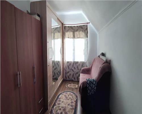 Comision 0%! Locul unde confortul devine acasa! Casa insiruita spatioasa zona Florilor!