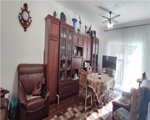 Comision 0%! Locul unde confortul devine acasa! Casa insiruita spatioasa zona Florilor!