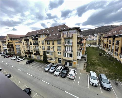 Apartament mobilat si utilat cu 2 camere la cheie in Floresti.