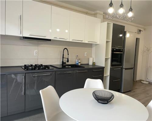 Apartament mobilat si utilat cu 2 camere la cheie in Floresti.