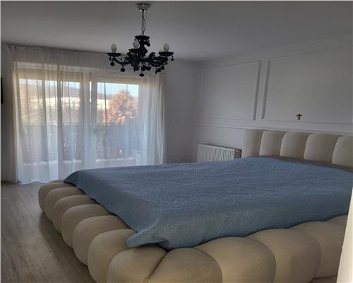 Apartament 2 camere, 60 mp/ 2 balcoane/ Etaj 1/ Parcare cu Cf/ Zona Florilor