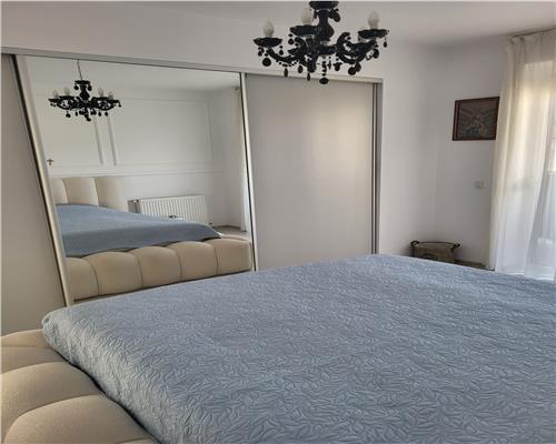 Apartament 2 camere, 60 mp/ 2 balcoane/ Etaj 1/ Parcare cu Cf/ Zona Florilor