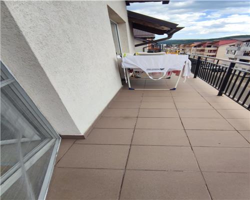 Apartament cu 2 camere, 58 mp plus balcon 8 mp, parcare cu Cf. Zona Eroilor. Posibilitate de recompartimentare!