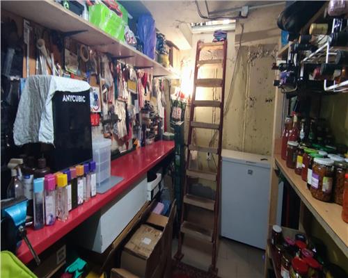 Propietate rara in Manastur, apartament cu 5 camere, balcon si pivnita, zona OMV!