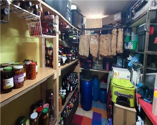 Propietate rara in Manastur, apartament cu 5 camere, balcon si pivnita, zona OMV!