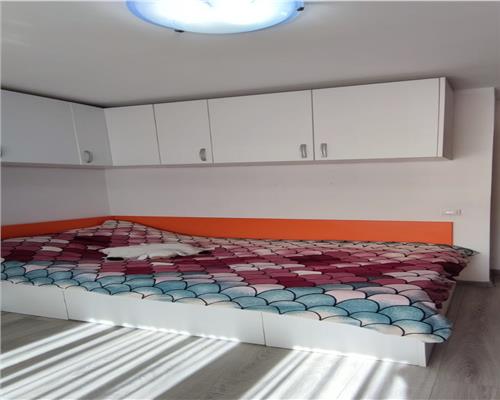 Propietate rara in Manastur, apartament cu 5 camere, balcon si pivnita, zona OMV!
