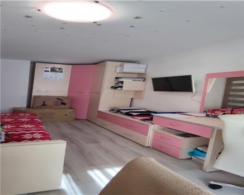 Propietate rara in Manastur, apartament cu 5 camere, balcon si pivnita, zona OMV!
