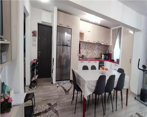 Propietate rara in Manastur, apartament cu 5 camere, balcon si pivnita, zona OMV!