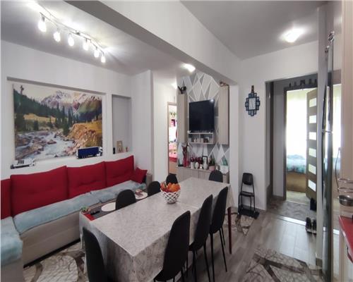 Propietate rara in Manastur, apartament cu 5 camere, balcon si pivnita, zona OMV!