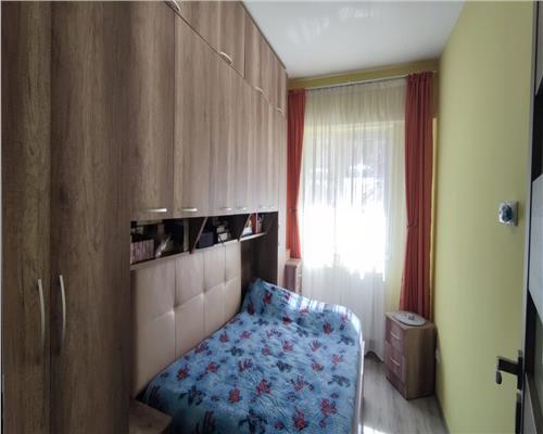 Propietate rara in Manastur, apartament cu 5 camere, balcon si pivnita, zona OMV!