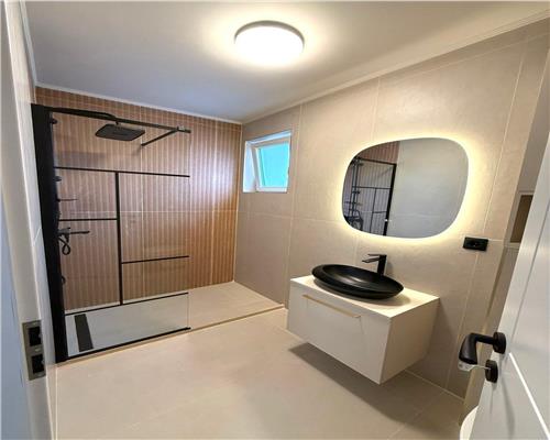 Apartament exclusivist 3 camere | 2 bai | 2 balcoane | Finisaje premium in Floresti.
