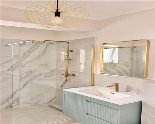 Apartament mobilat si utilat cu 3 camere la cheie in Floresti.