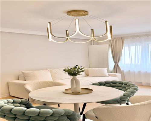 Apartament mobilat si utilat cu 3 camere la cheie in Floresti.