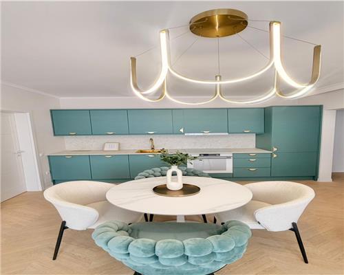 Apartament mobilat si utilat cu 3 camere la cheie in Floresti.
