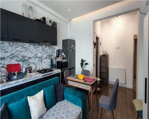 Apartament cu 2 camere, mobilat 45,6 mp utili plus balcon, garaj subteran zona Teilor.