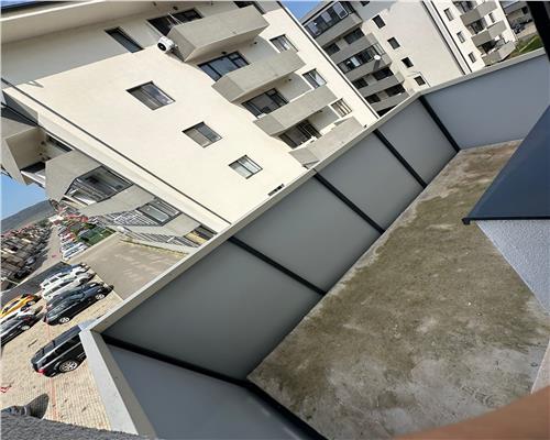 Apartament semifinisat in Floresti, 55 mp plus balcon, etaj intermediar Tva taxare inversa / pret foarte bun / mp!