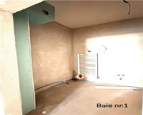 Apartament semifinisat 80 mp, 4 camere, 2 bai plus logie 10 mp, zona Tineretului!