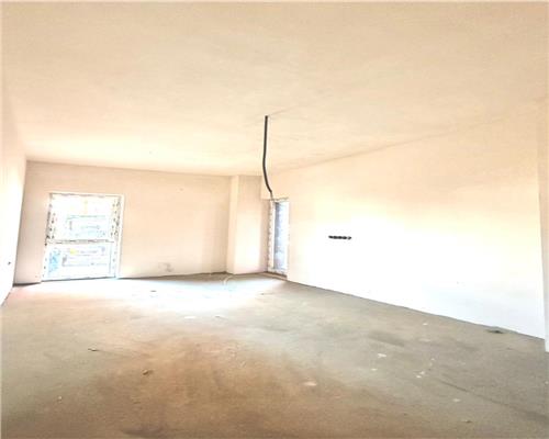Apartament semifinisat 80 mp, 4 camere, 2 bai plus logie 10 mp, zona Tineretului!