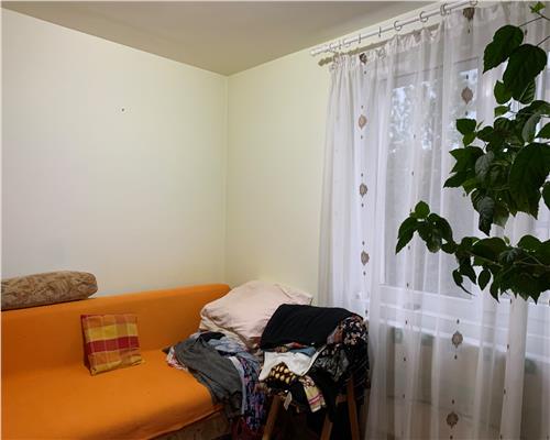 Apartament 2 camere + bucătărie, renovat recent, cu parcare – Dealul Florilor, Dej