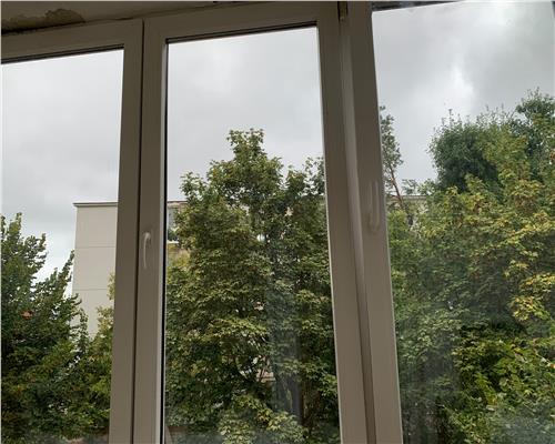 Apartament 2 camere + bucătărie, renovat recent, cu parcare – Dealul Florilor, Dej